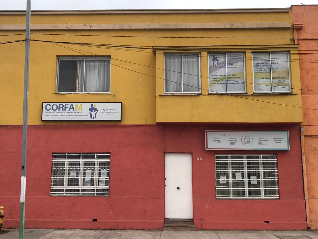 Fachada de CORFAM en Yungay 1827, Valparaíso